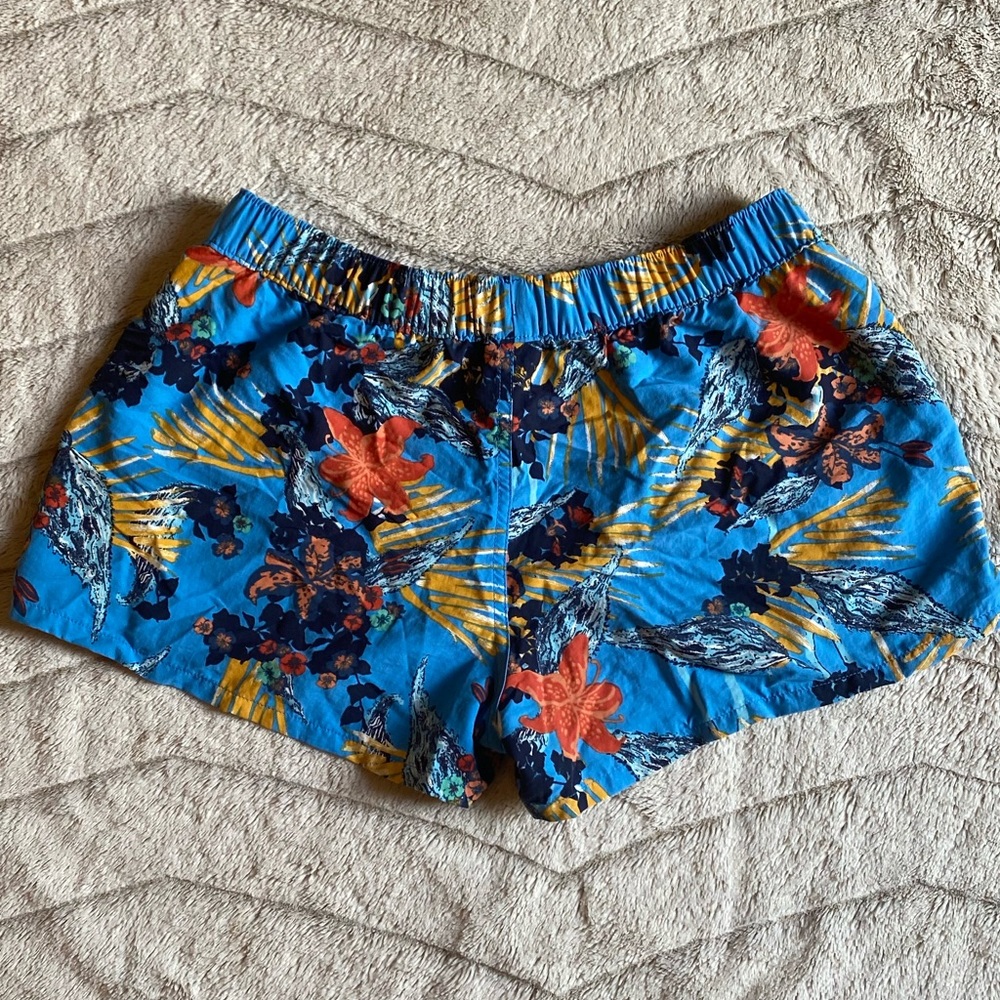 Patagonia tropical beach/casual shorts